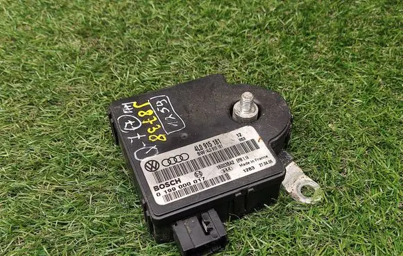 Audi Q7 4L Power management control unit 4L0915181 4L0910181 0199000017
