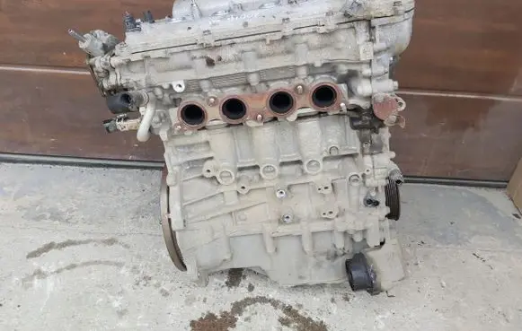 Toyota Auris E180 Engine