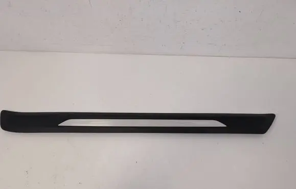 Front sill trim cover