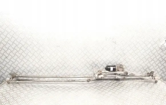 Front wiper linkage and motor