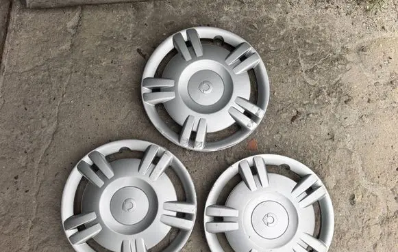 Smart ForFour I R14 wheel hub/cap/trim A4544010122