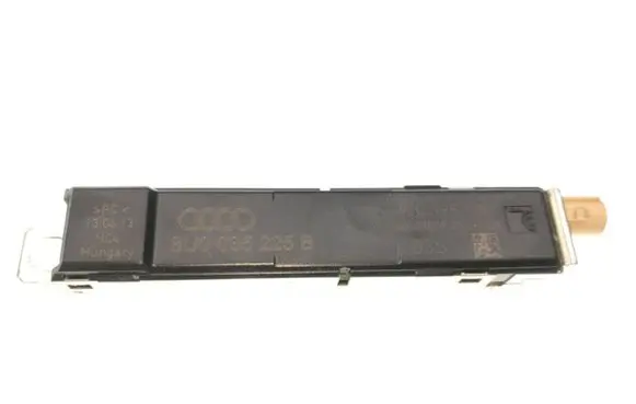 Audi Q3 8U Radio antenna 8U0035225B