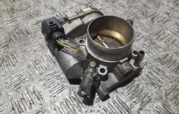 Audi A3 S3 8L Throttle valve 06a133062