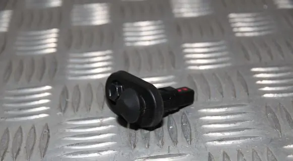 Toyota Land Cruiser (J120) Front door sensor 8423160070