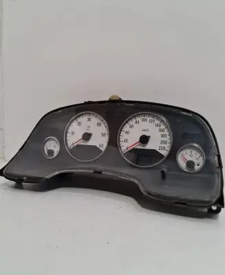 Opel Zafira A Speedometer (instrument cluster) 24461761 110080210002