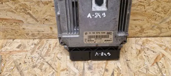 Opel Insignia A Engine control unit/module 55573539 55573560 0281015774