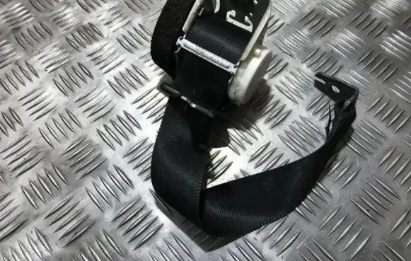 Ford Focus Rear seatbelt 4m51a611b68ah 4m51-a611b68-ah