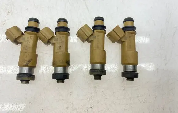 Subaru Outback Fuel injectors set 