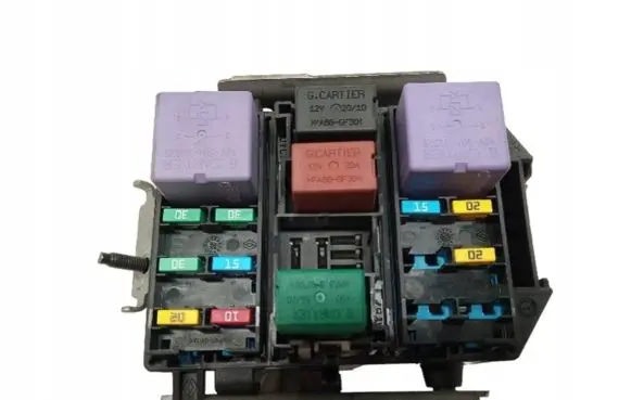 Renault Espace IV Fuse box set 8200003634