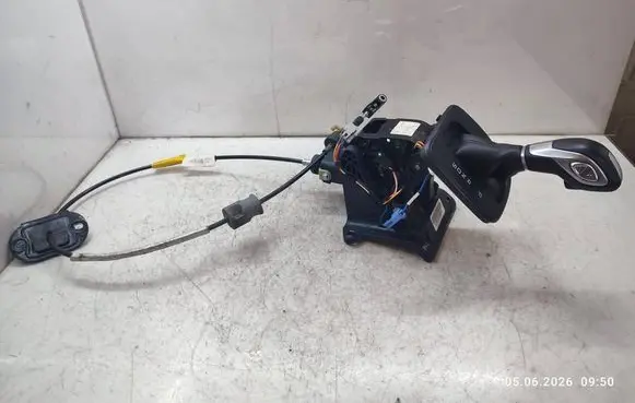 Ford Kuga II Gear shifter/selector CJ5P7K004G