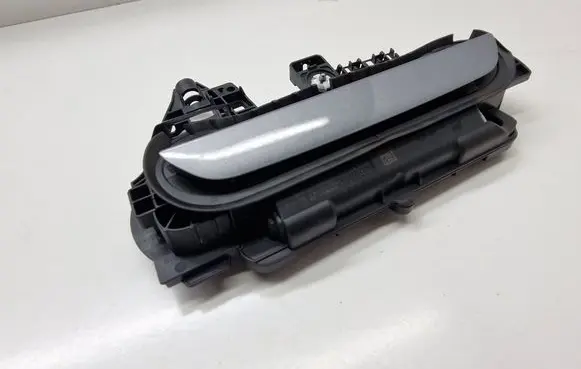 Rear door exterior handle