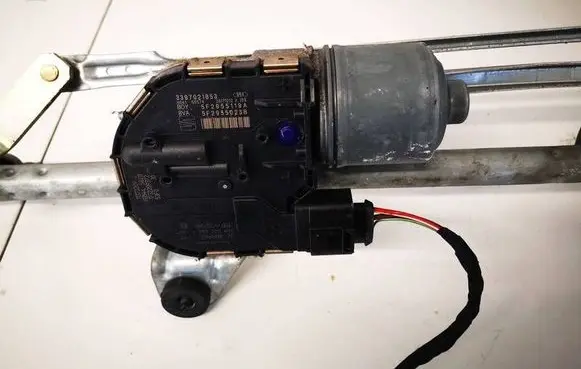 Seat Leon (5F) Wiper motor 5F2955119A