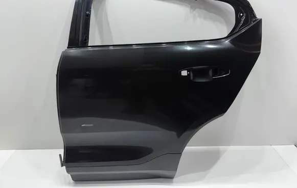 Volvo C40 Rear door
