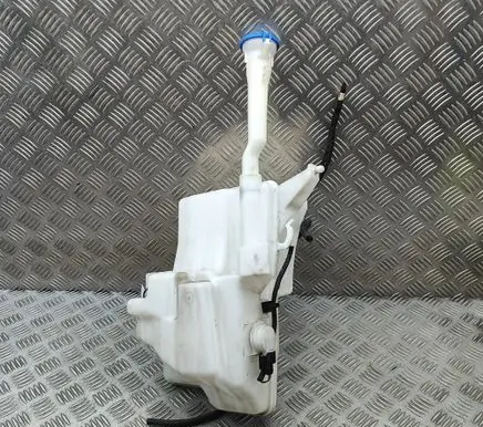 Volvo V40 Cross country Windshield washer fluid reservoir/tank 31391615 1026810001