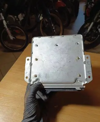 BMW 5 E34 Engine control unit/module 2242213