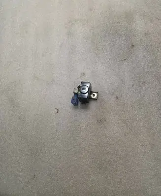 Mitsubishi Pajero Horn buzzer relay MB649187 020416