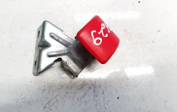Volvo V50 Engine bonnet (hood) release handle