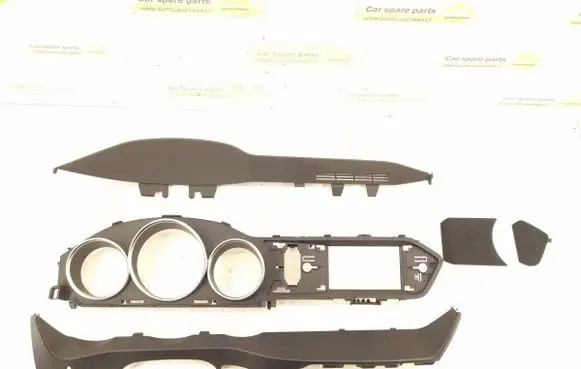 Mercedes-Benz C W204 Dashboard trim 2046890239 2046890639