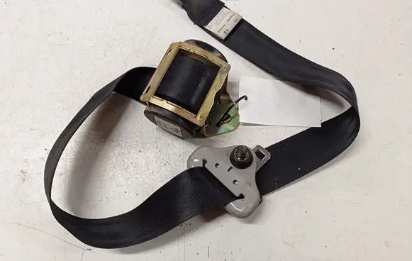 Mazda 3 I Front seatbelt 603157300A AKGE0AAJS 603157000
