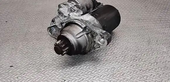 Skoda Fabia Mk1 (6Y) Starter motor 0001120406 02T911023R