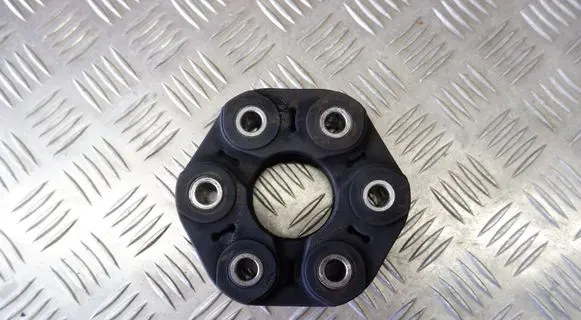 BMW 5 G30 G31 G38 Rear prop shaft donut coupling/joint 7522027
