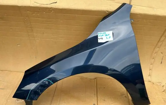 Volvo V60 Fender