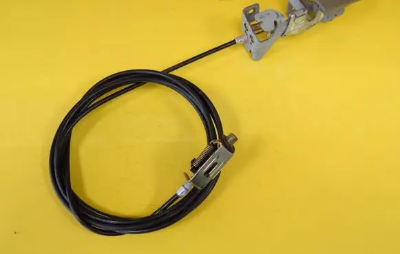 Mazda 626 Fuel cap flap release cable 