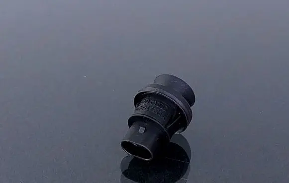 Volkswagen Golf III Front door sensor 1H0947563