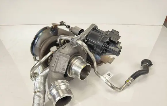 BMW 3 G20 G21 Turbo 7637563 8631891