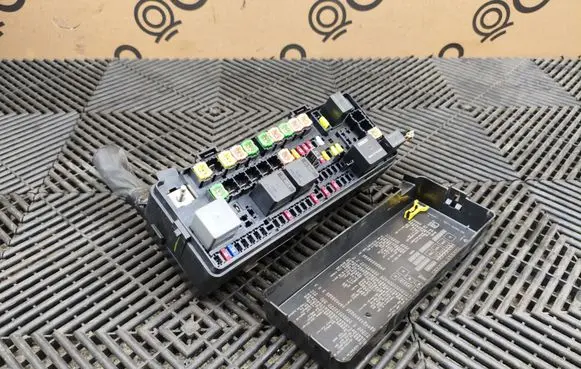 Dodge Challenger Fuse box set P68336681AC