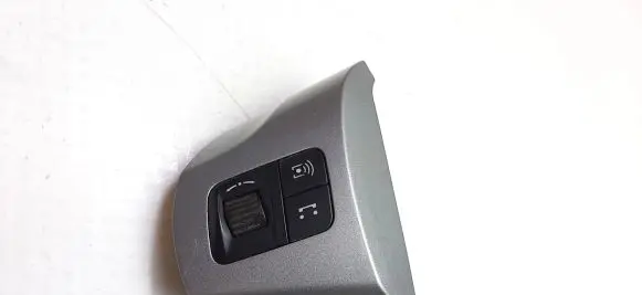 Opel Corsa D Steering wheel buttons/switches 13222332 M6929