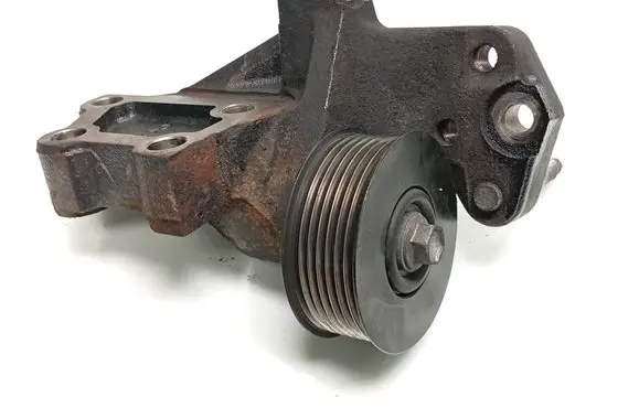 Toyota RAV 4 (XA30) Engine mounting bracket 1231526020