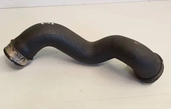 Audi A4 S4 B7 8E 8H Intercooler hose/pipe 8E0145737E