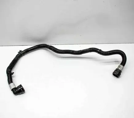 Engine coolant pipe/hose