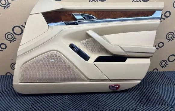 Porsche Panamera (970) Front door card panel trim