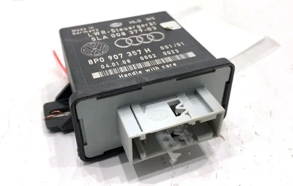 Audi A4 S4 B7 8E 8H Xenon control unit/module 8P0907357H