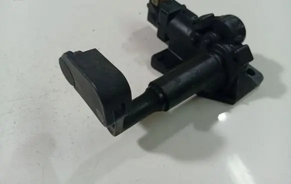 Chrysler Voyager Vent window/glass motor 5161419
