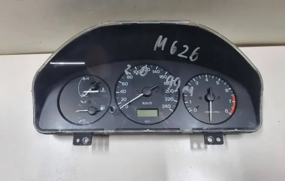 Mazda 626 Speedometer (instrument cluster) GE6WE