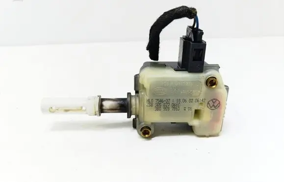 Skoda Superb B5 (3U) Tailgate boot lock/latch motor 3B0959781D