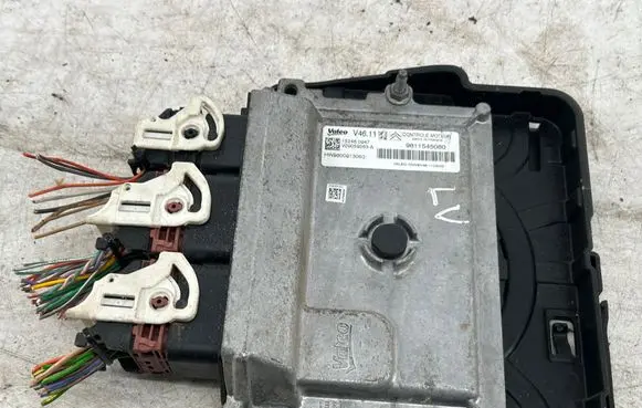 Peugeot 2008 I Engine control unit/module 9811545080 152460947 V29059263A