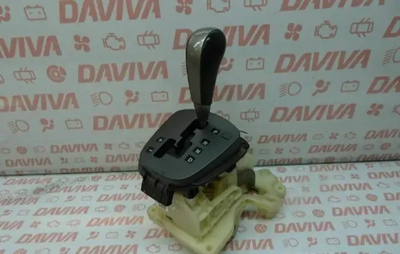 KIA Carens II Gear lever shifter trim leather/knob 