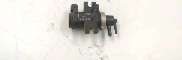 Audi A4 S4 B5 8D Turbo solenoid valve 1H0906627