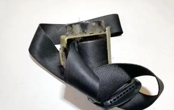 Mini One - Cooper R50 - 53 Front seatbelt 641115