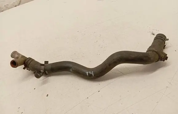 Engine coolant pipe/hose
