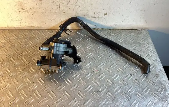 Lexus RX 330 - 350 - 400H Webasto circulation pump for autonomous heater 3530048010