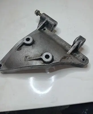Audi A6 S6 C6 4F Engine mounting bracket 059260885E