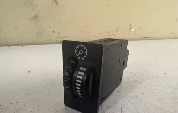 Toyota Land Cruiser (HDJ90) Panel lighting control switch 