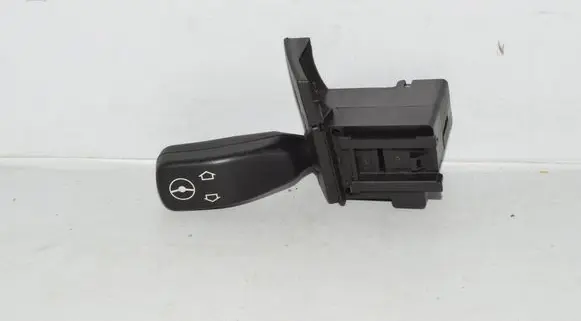 BMW 5 E39 Steering wheel adjustment handle/lever 8373901