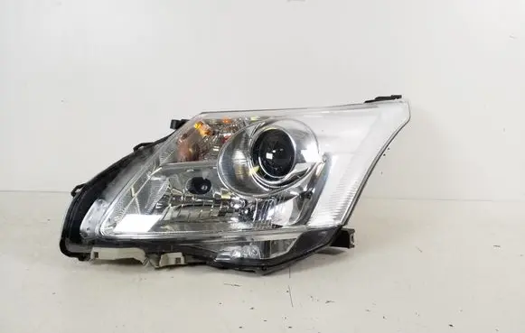 Toyota Avensis T270 Headlight/headlamp 81170-05310