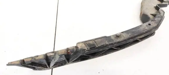 Skoda Octavia Mk2 (1Z) Headlight/headlamp mounting bracket 1Z0807184A